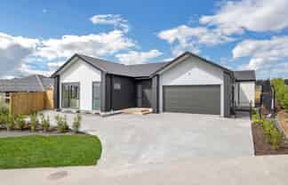 28 Rongoa Maori Way, Pukekohe