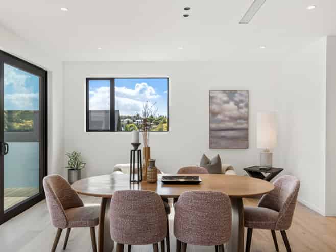 8A Serrata Place, Browns Bay