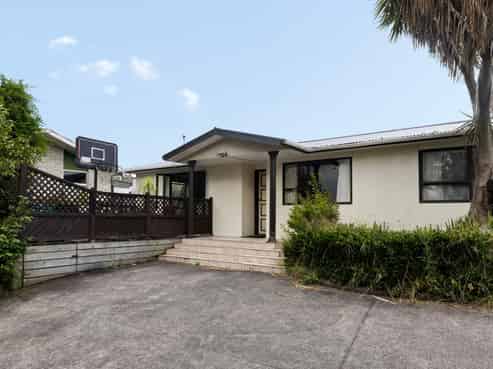50 Challinor Street, Pukete
