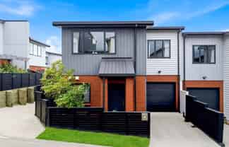 32 Bight Road, Long Bay