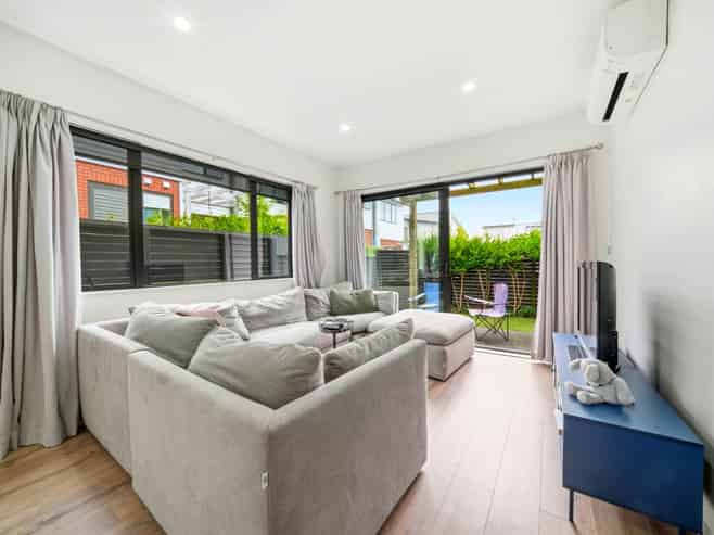 32 Bight Road, Long Bay