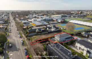 42 Normans Road, Strowan