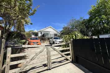 128 Gladstone Road North, Mosgiel