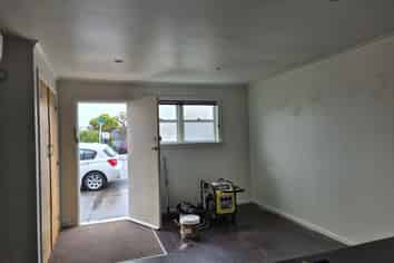 Self-Contained Office in the Heart of Kilbirnie