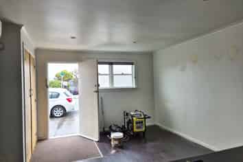 Self-Contained Office in the Heart of Kilbirnie