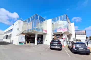 120M²  KOLMAR ROAD OFFICE
