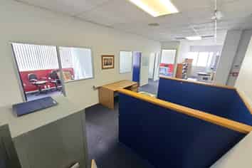120M²  KOLMAR ROAD OFFICE

