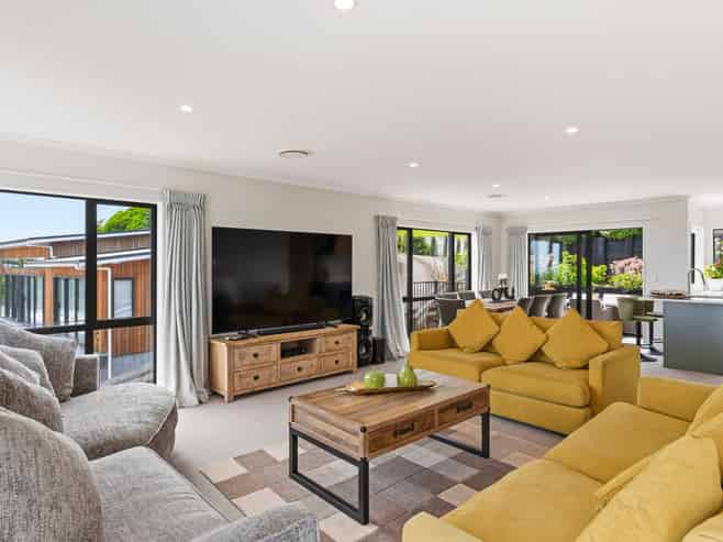 11 Wilson Way, Waikanae