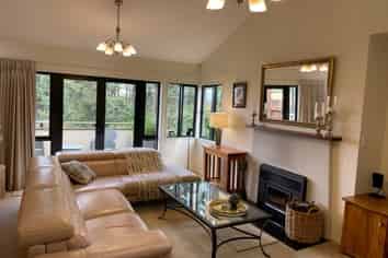 1/8 Tobago Place, Sunnynook