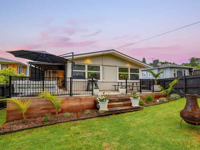 4 Wech Drive, Warkworth