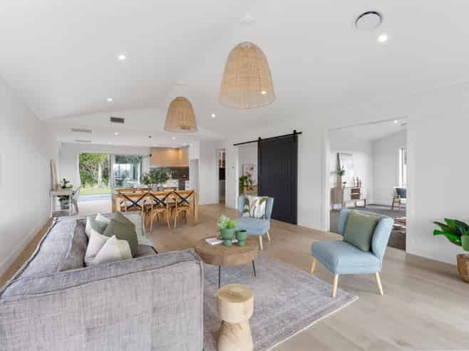 7 Pihoihoi Close, Waikanae