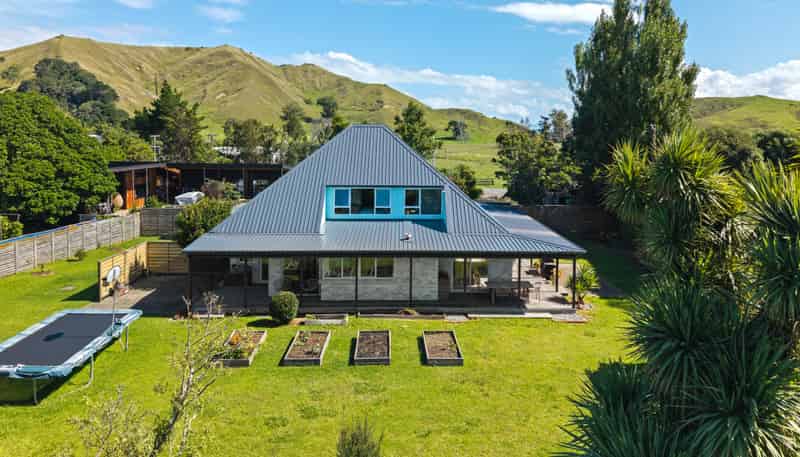 55 Lloyd George Road, Wainui