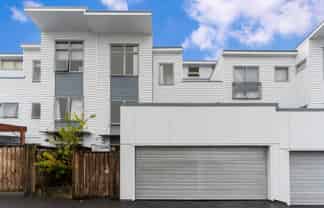 16/3 Wagener Place, Mount Albert