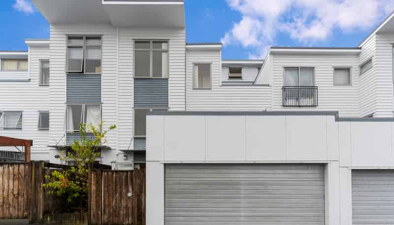 16/3 Wagener Place, Mount Albert