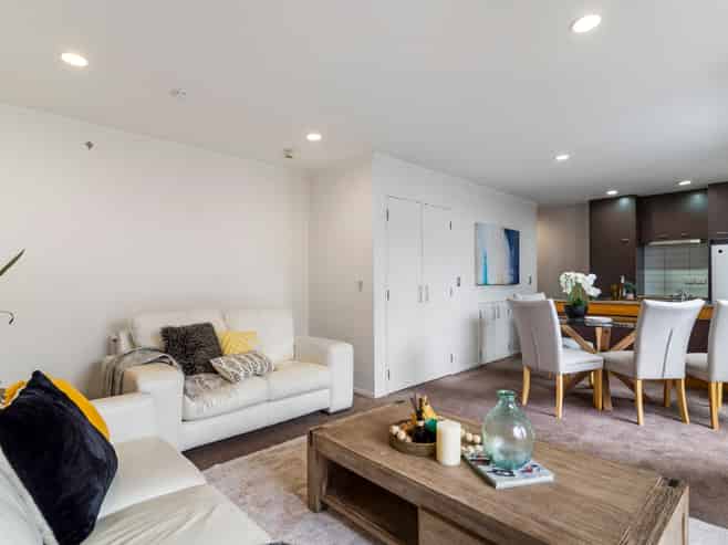 16/3 Wagener Place, Mount Albert