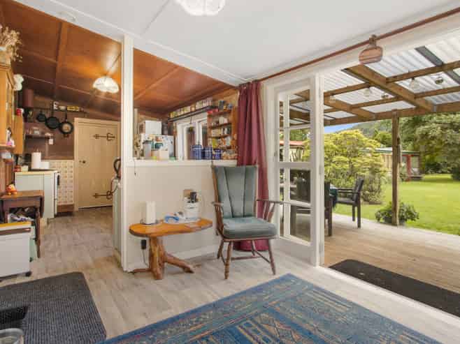 10A Queen Street, Waikino