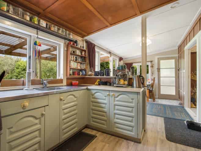 10A Queen Street, Waikino