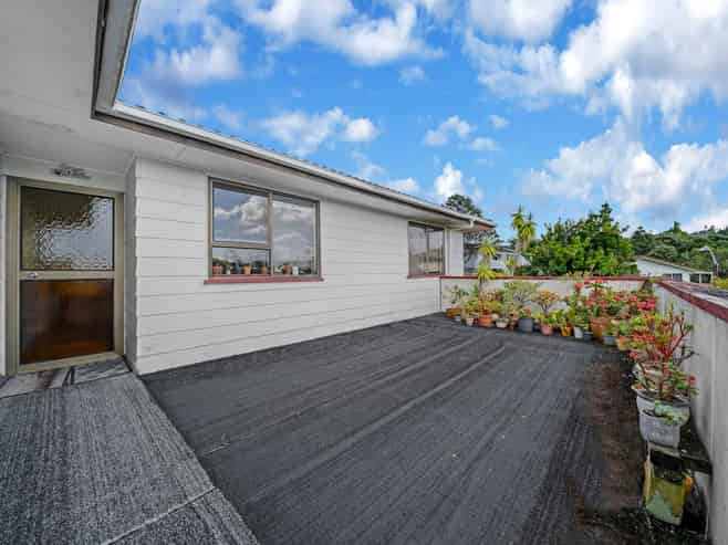 6 Tesla Place, Totara Vale