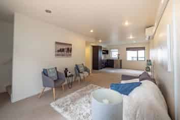 11/11 Gordon Place, Newtown