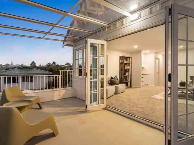 355 East Coast Road, Mairangi Bay