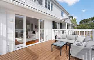 355 East Coast Road, Mairangi Bay