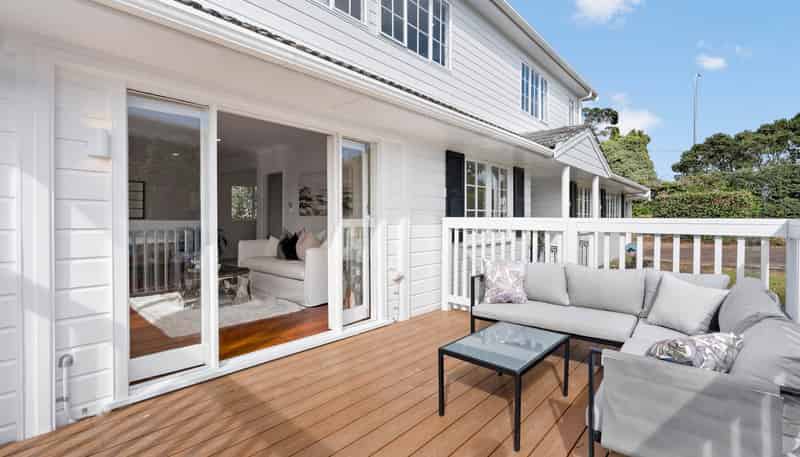 355 East Coast Road, Mairangi Bay