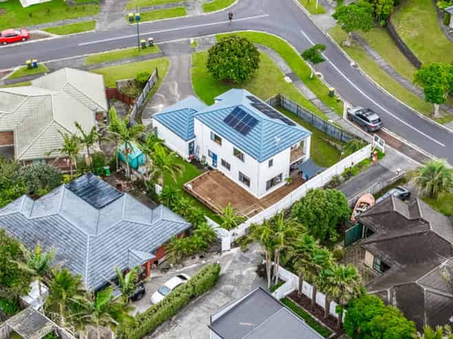 12 Roy Maloney Drive, Henderson