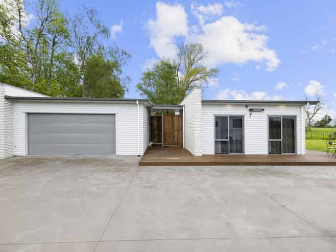 112a Cochrane Road, Ngahinapouri