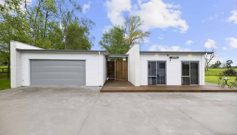 112a Cochrane Road, Ngahinapouri