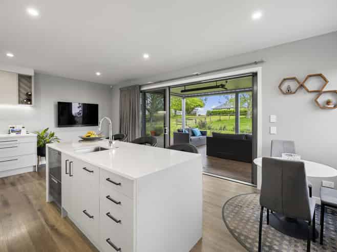 112a Cochrane Road, Ngahinapouri