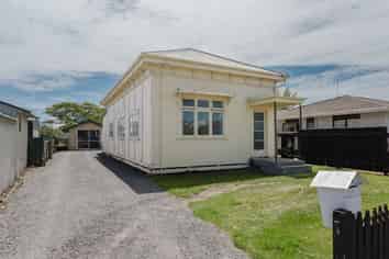 11 Waterloo Street, Dannevirke