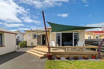 27 Desmond Road, Te Hapara
