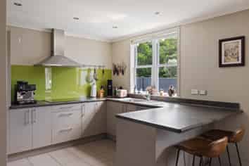 27 Desmond Road, Te Hapara