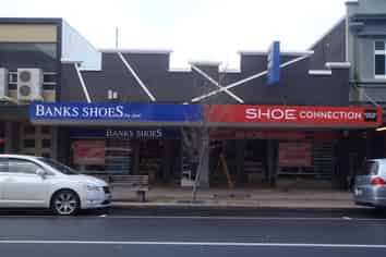 Iconic retail close to Q'gate with parks