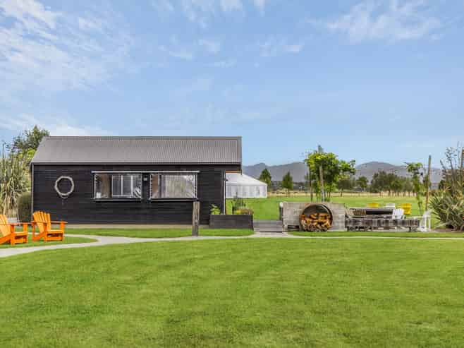 305 Redwood Road, Tasman