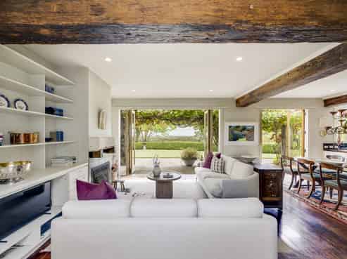 77 Black Barn Road, Havelock North