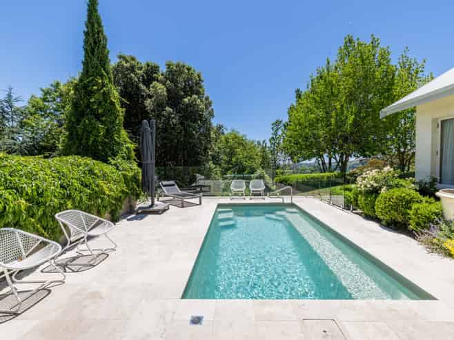 77 Black Barn Road, Havelock North