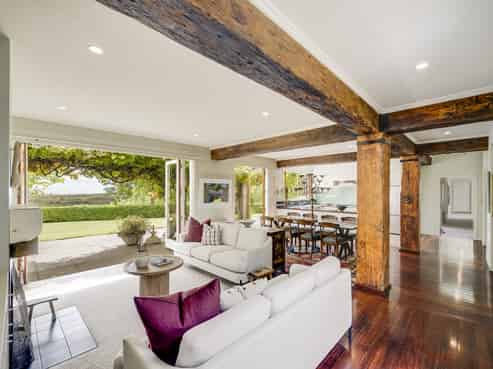 77 Black Barn Road, Havelock North