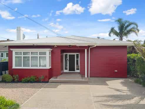 38 Cambourne Road, Sandringham