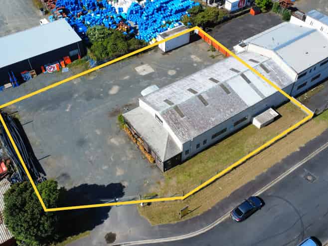 High Stud Warehouse and Yard