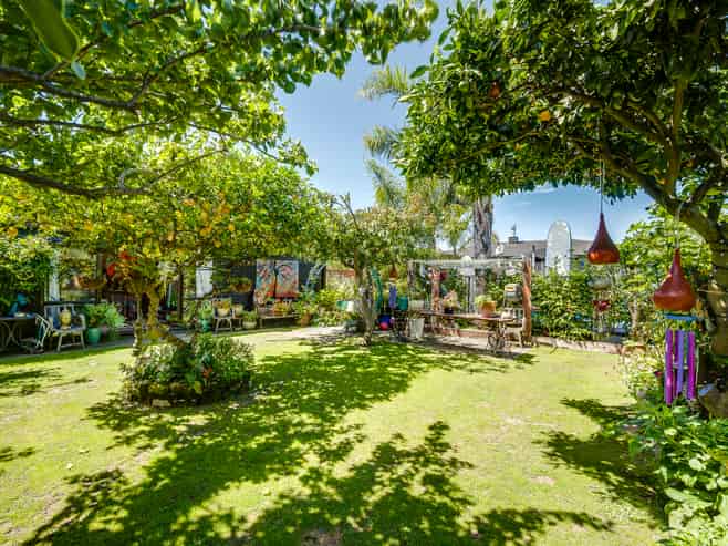 56 Clarence Cox Crescent, Pirimai