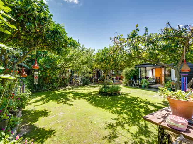 56 Clarence Cox Crescent, Pirimai