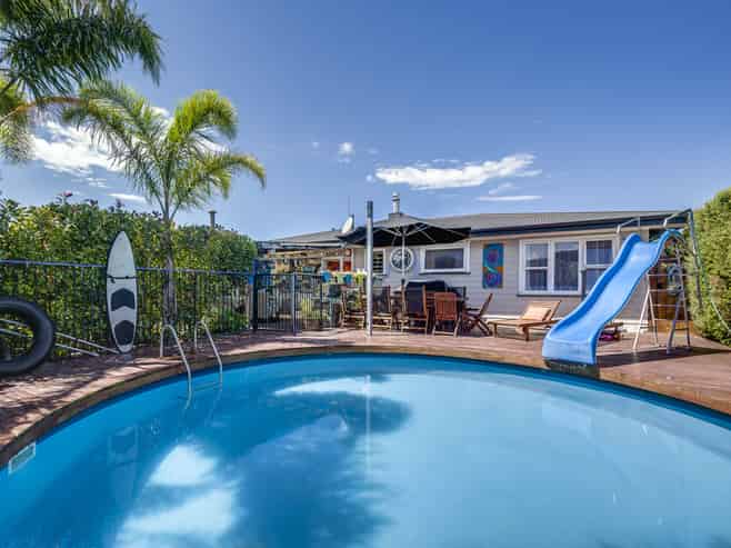 56 Clarence Cox Crescent, Pirimai
