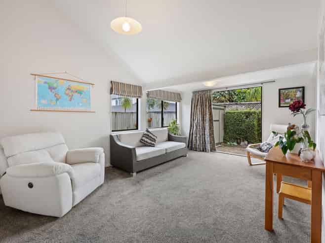 1/1 Basilton Close, Bucklands Beach