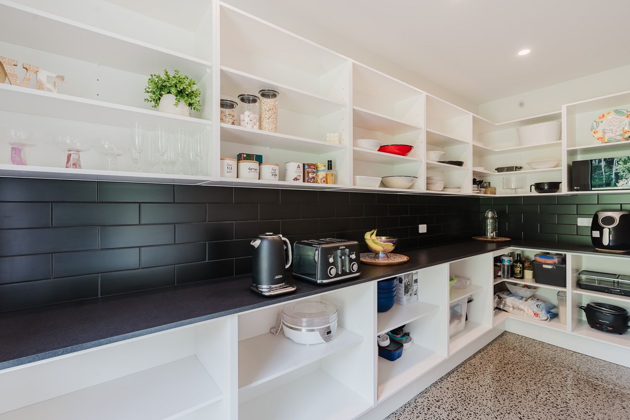 Tranquil, Modern, Ready for You - Więcej