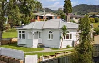 6 Parry Palm Avenue, Waihi