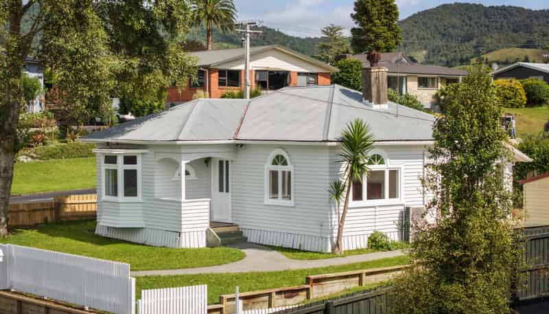 6 Parry Palm Avenue, Waihi