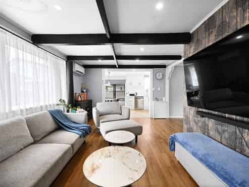 22 Willis Street, Bader