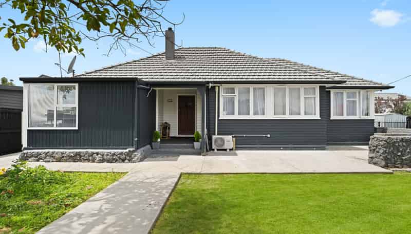 22 Willis Street, Bader