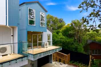 26E Trojan Crescent, New Lynn